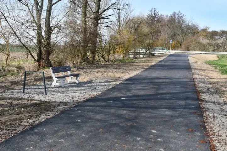 Začala stavba cyklistického propojení z Dolního Vlkýše ke stezkám v údolí Mže u Malesic
