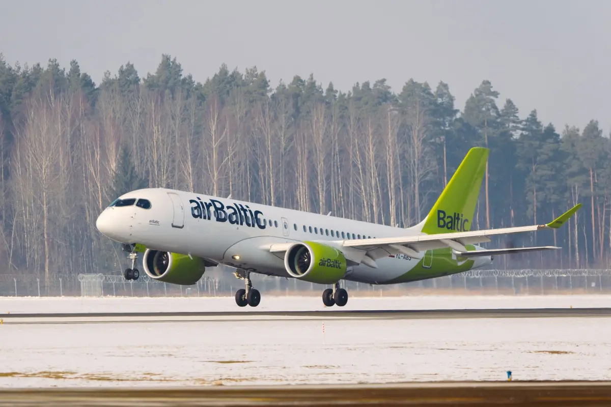 Airbus A220-300, foto airBaltic