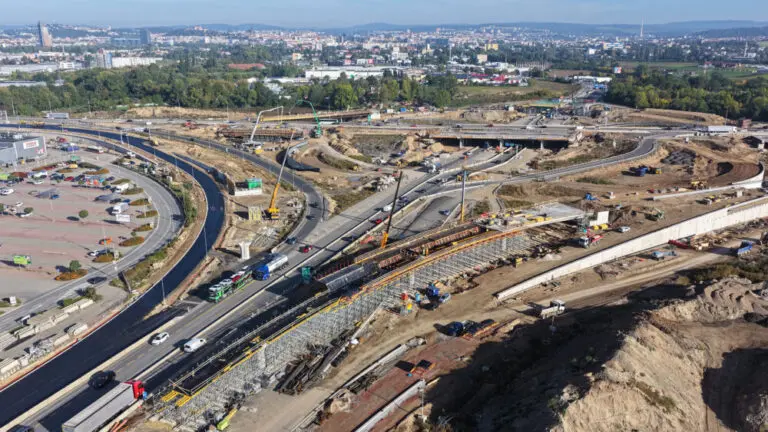 Změna organizace dorpavy na stavbě D1 a D2 v Brně vede k objížďce skrze město
