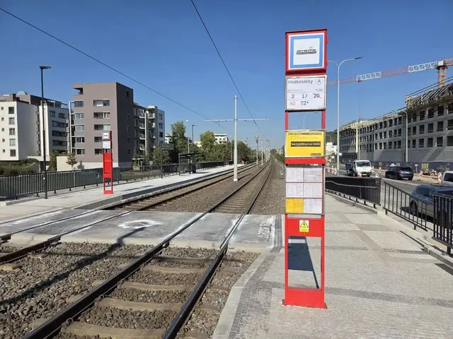 Nová tramvajová zastávka Hodkovičky slouží cestujícím v Praze